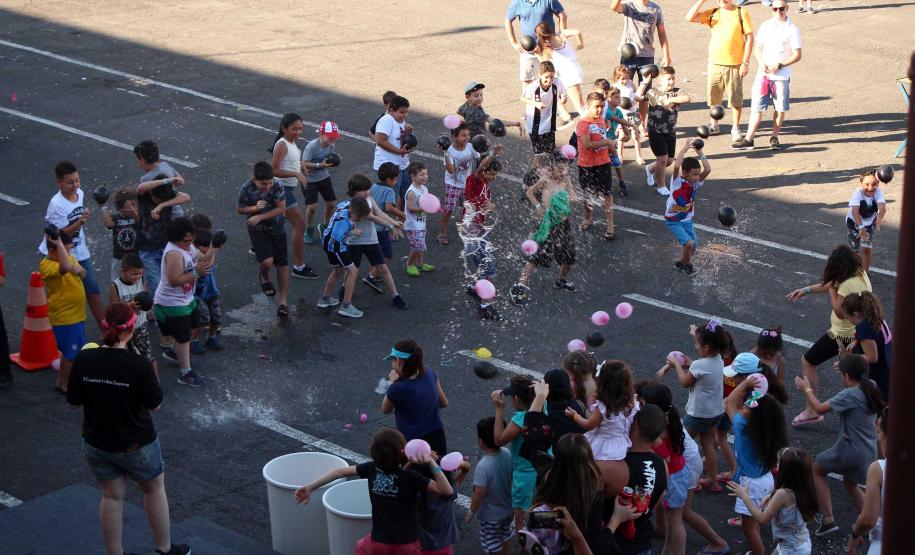 Dia das Crianças da PM no Quartel do Comando-Geral leva alegria, brincadeiras e brindes para 700 crianças