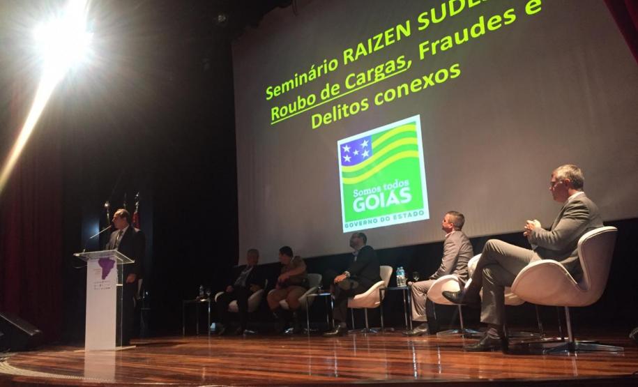 Policiamento em rodovias estaduais do Paraná é destaque no Seminário Raízen Sudeste, em São Paulo