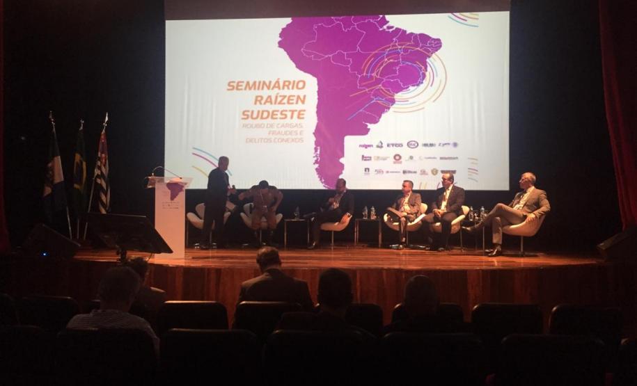 Policiamento em rodovias estaduais do Paraná é destaque no Seminário Raízen Sudeste, em São Paulo