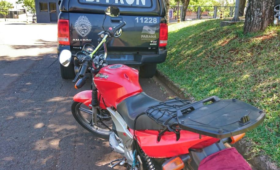 Motociclista é preso após ser flagrado com mais de 3 quilos de maconha na Ponte Internacional da Amizade, em Foz do Iguaçu (PR)
