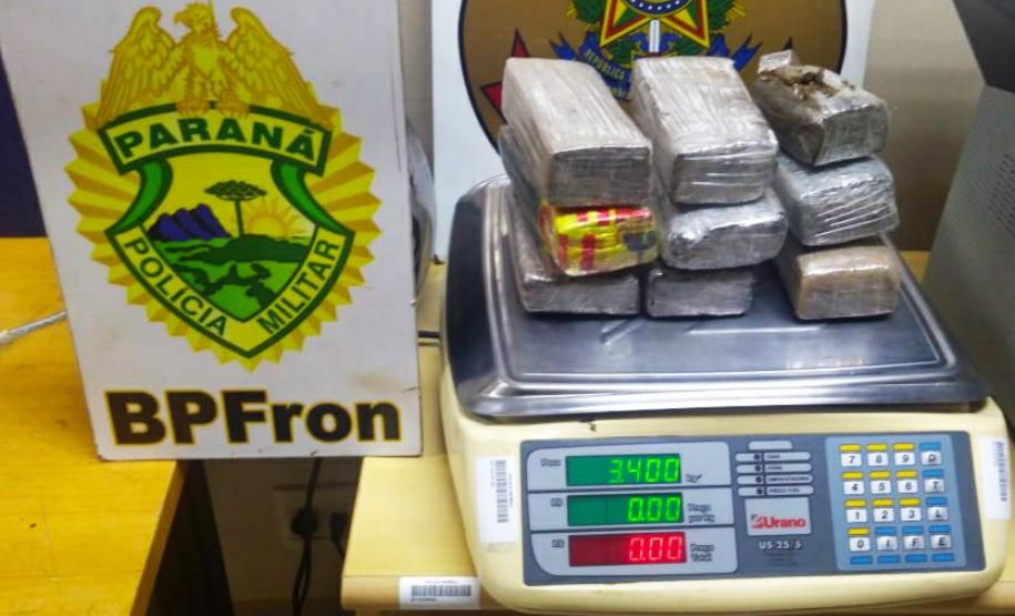 Motociclista é preso após ser flagrado com mais de 3 quilos de maconha na Ponte Internacional da Amizade, em Foz do Iguaçu (PR)