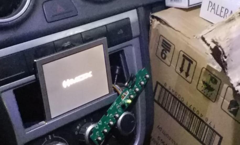 Veículo equipado com câmera infravermelho e carregado com cigarro é apreendido pelo BPFron no Oeste do estado