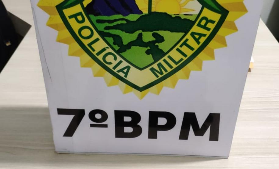 JOAO- COM FOTO- Arma de fogo e veículo furtado são apreendidos pela PM em Tapejara e Tuneiras do Oeste (PR)