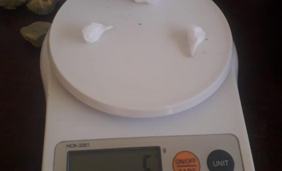 Durante cumprimento de Mandado Judicial, PM prende três pessoas e apreende drogas e munições em Sapopema (PR)