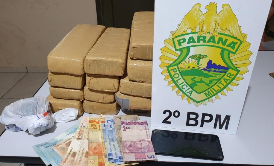 PM apreende 10 quilos de maconha e prende dupla em Jacarezinho, no Norte Pioneiro do estado