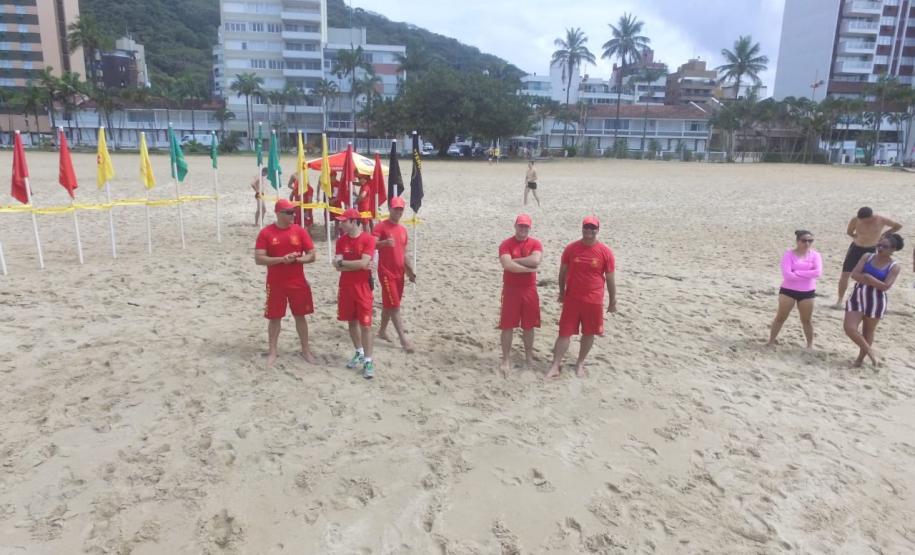 Corpo de Bombeiros seleciona 33 candidatos para o Curso de Capacitação de Guarda-Vidas Civis
