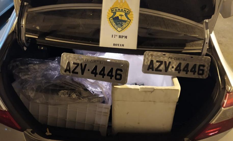 PM desmobiliza local de falsificação de placas de veículos em São José dos Pinhais, na RMC