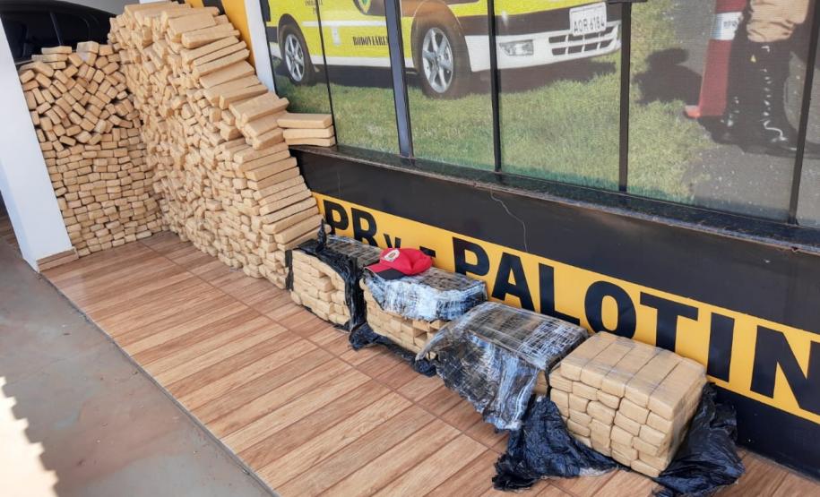BPRv apreende quase meia tonelada de maconha durante patrulhamento na PR 364, em Palotina (PR)