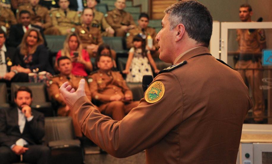 Com entrega de medalhas, o Centro de Educação Física e Desportos da PM comemora 28 anos de criação em Curitiba