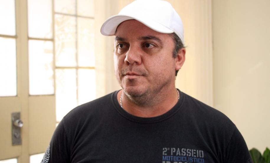 Integrantes de produtora de filme visitam Quartel do Comando-Geral da PM, em Curitiba