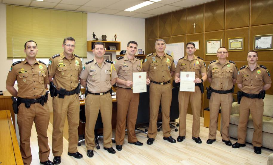 Comandante-Geral entrega Carta Patente para dois Oficiais da Polícia Militar do Paraná em Curitiba