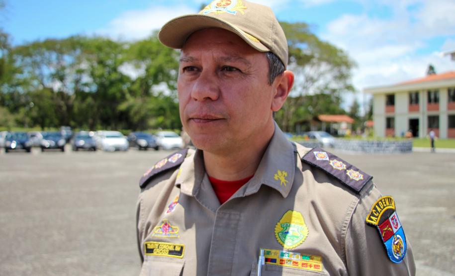 No Dia da Bandeira, PM faz cerimônia com a incineração da Bandeira Nacional em São José dos Pinhais