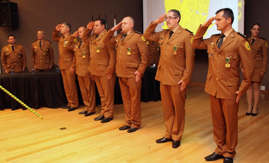 Com entrega de medalhas, o Centro de Educação Física e Desportos da PM comemora 28 anos de criação em Curitiba
