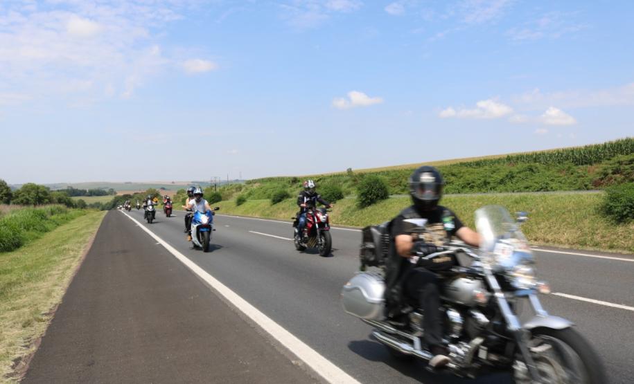 Mais de 200 pessoas se reúnem na 5ª Edição do Passeio Motociclístico do Pelotão de Trânsito em Ponta Grossa (PR)