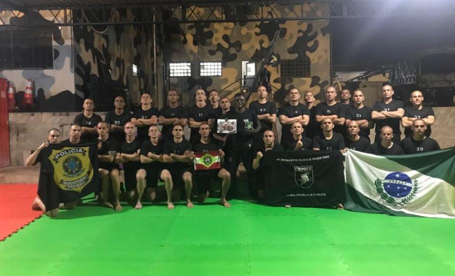 Policiais militares de Cianorte (PR) concluem curso de Operações de Choque em Campo Grande (MS)