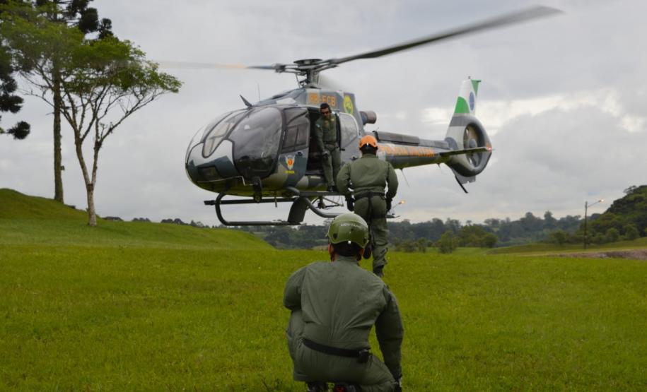 Batalhão aéreo da PM faz exercício com equipes médicas em preparação a Operação Verão 2019/2020