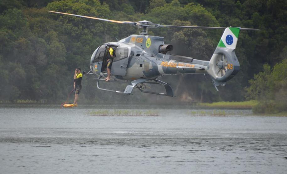 Batalhão aéreo da PM faz exercício com equipes médicas em preparação a Operação Verão 2019/2020
