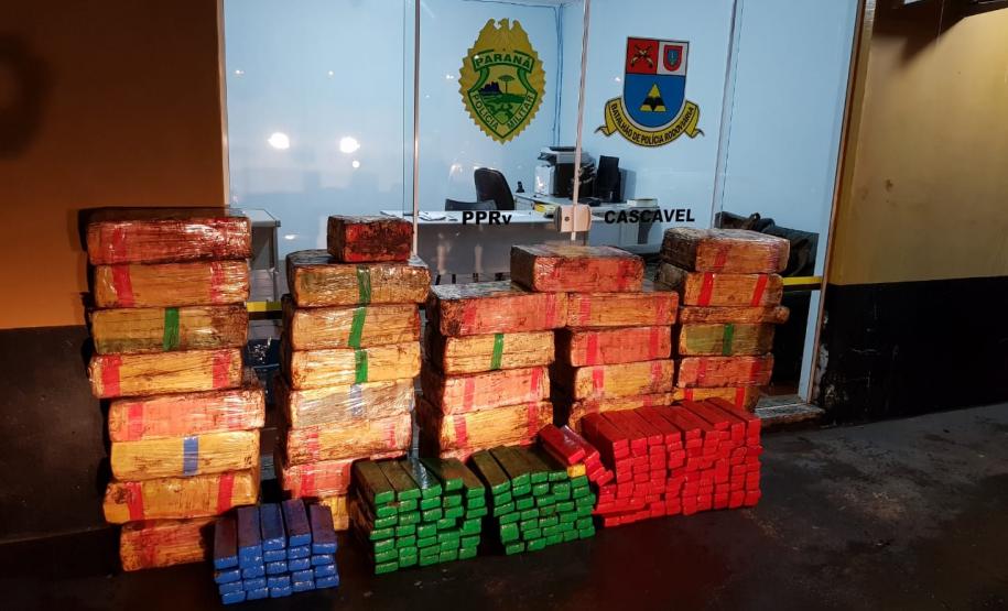 BPRv apreende mais de 684 quilos de maconha e quase R$ 1 milhão em cigarros contrabandeados no Oeste do estado