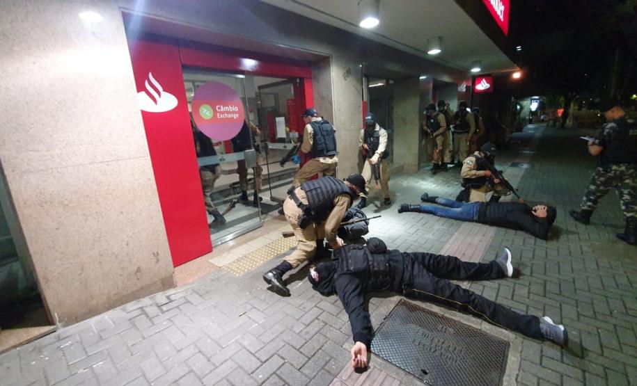 RONE simula roubo a banco no Centro de Curitiba; exercício faz parte do III Curso da unidade