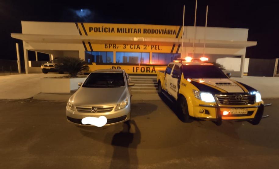 BPRv apreende mais de sete mil maços de cigarros contrabandeados e recupera veículo em Iporã; dois homens são presos