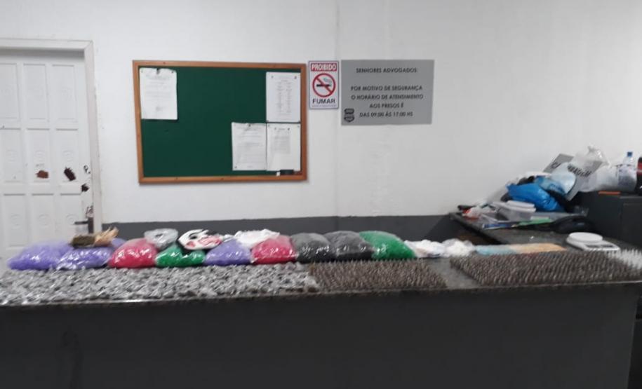 Ação do projeto-piloto Em Frente Brasil resulta na prisão de dois homens e na apreensão de grande quantidade de drogas em São José dos Pinhais (PR)