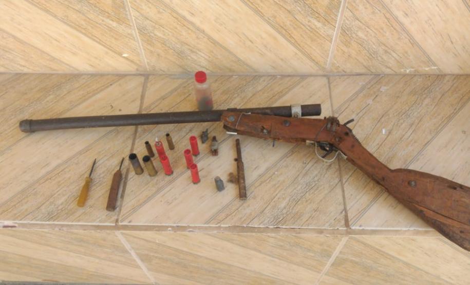 Arma artesanal é apreendida pela PM após ocorrência de ameaça em Morretes (PR)