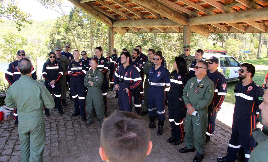 Batalhão aéreo da PM faz exercício com equipes médicas em preparação a Operação Verão 2019/2020