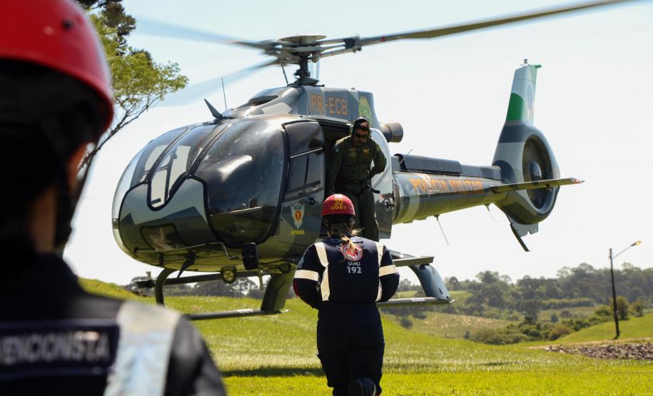 Batalhão aéreo da PM faz exercício com equipes médicas em preparação a Operação Verão 2019/2020