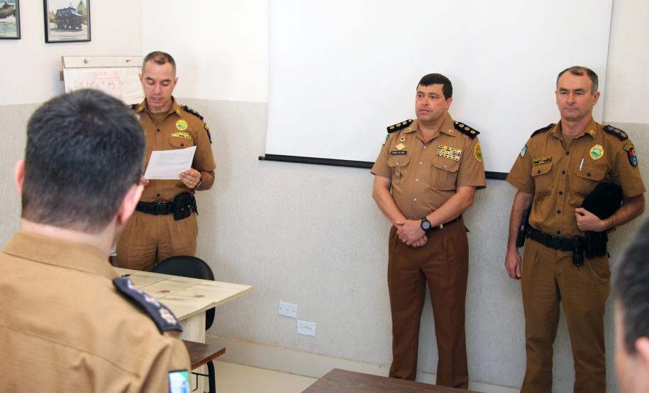 Durante solenidade, oficiais da Diretoria de Pessoal recebem Carta Patente em Curitiba