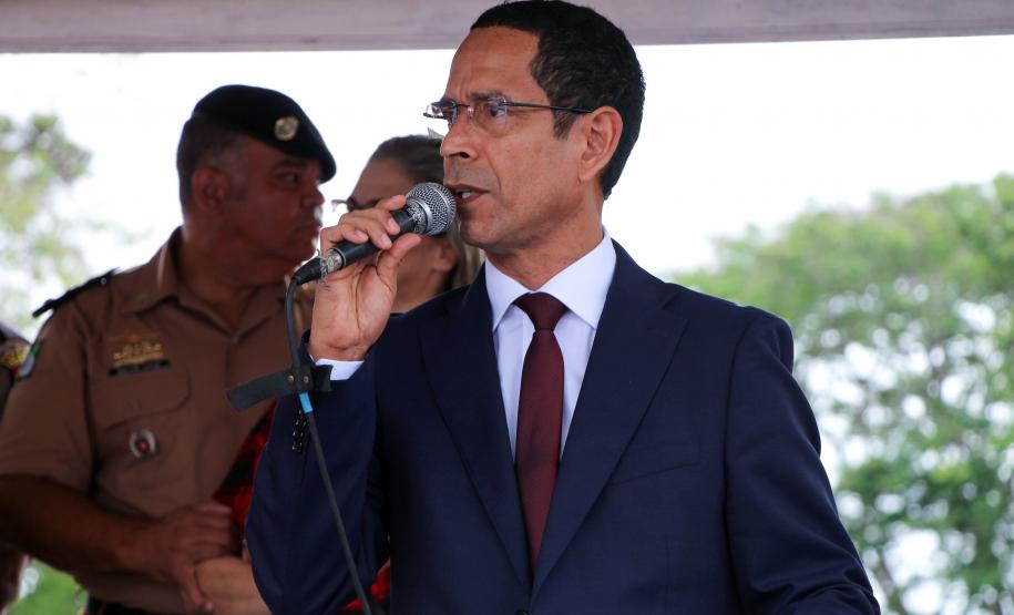 Colégio da PM em Curitiba forma 230 jovens no Ensino Médio durante solenidade militar na RMC