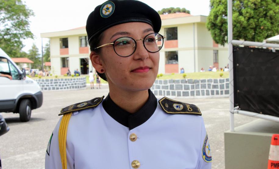 Colégio da PM em Curitiba forma 230 jovens no Ensino Médio durante solenidade militar na RMC