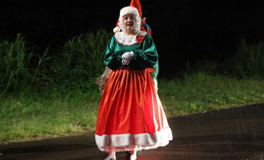 RPMon e BPTran arrecadam mais de seis mil brinquedos e fazem a alegria das crianças no Natal Itinerante em Curitiba