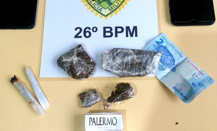 PM encaminha seis pessoas por envolvimento com tráfico de drogas, nos Campos Gerais do Estado