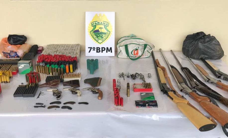 PM cumpre Mandados de Prisão e apreende oito armas de fogo e mais de 160 munições no Noroeste do estado