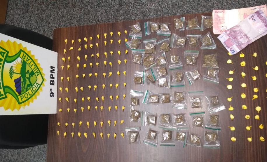 Mais de 150 unidades de maconha, crack e cocaína são apreendidas pela PM em Matinhos (PR)