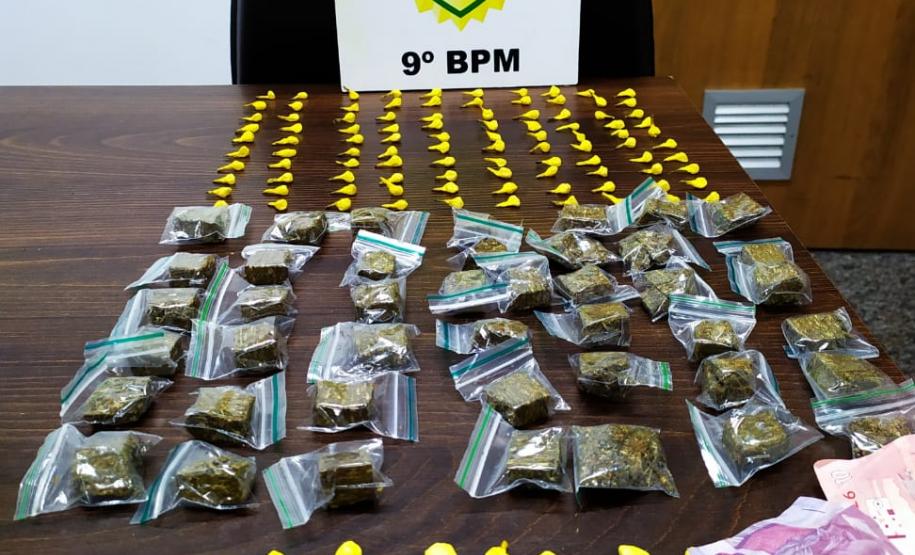 Mais de 150 unidades de maconha, crack e cocaína são apreendidas pela PM em Matinhos (PR)