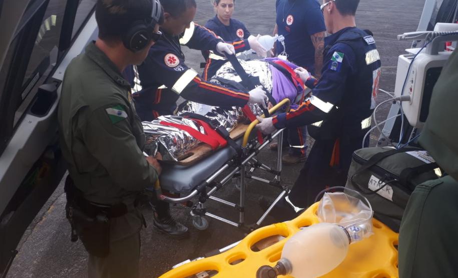 Em apenas quatro minutos, BPMOA faz remoção aérea de mulher vítima de AVC em Pontal do Paraná para o Hospital Regional de Paranaguá