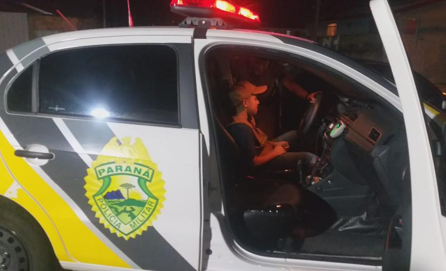 PM de Fazenda Rio Grande (RMC) visita pequeno fã em seu aniversário