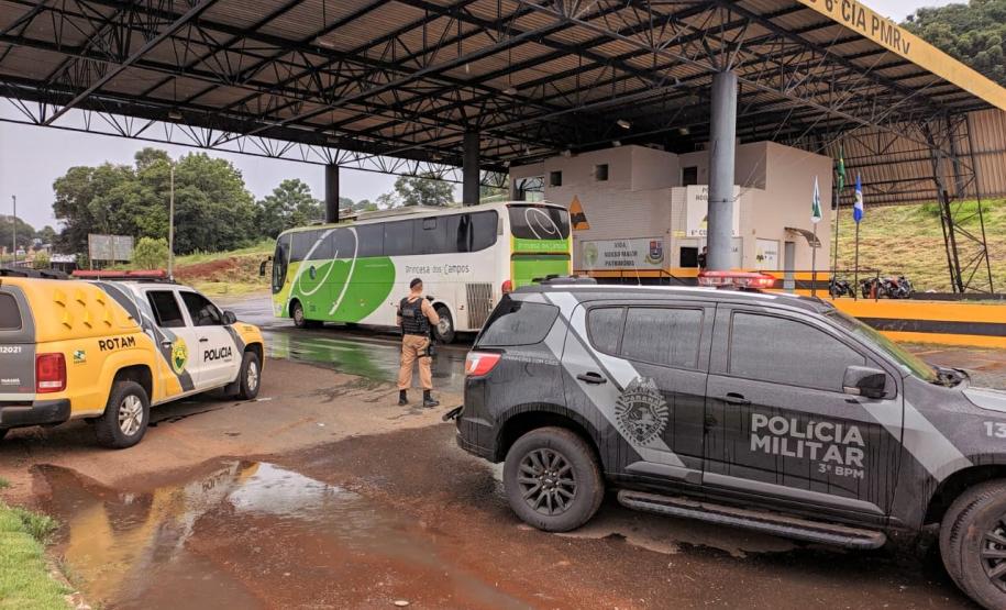 No Sudoeste do estado, policiais militares desencadeiam Operação Esforço Integrado e abordam mais de 300 pessoas