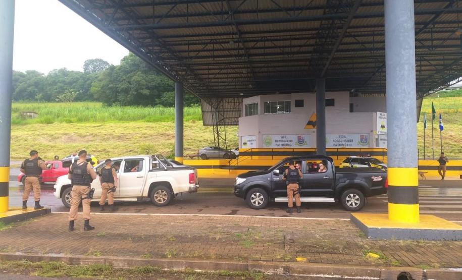 No Sudoeste do estado, policiais militares desencadeiam Operação Esforço Integrado e abordam mais de 300 pessoas