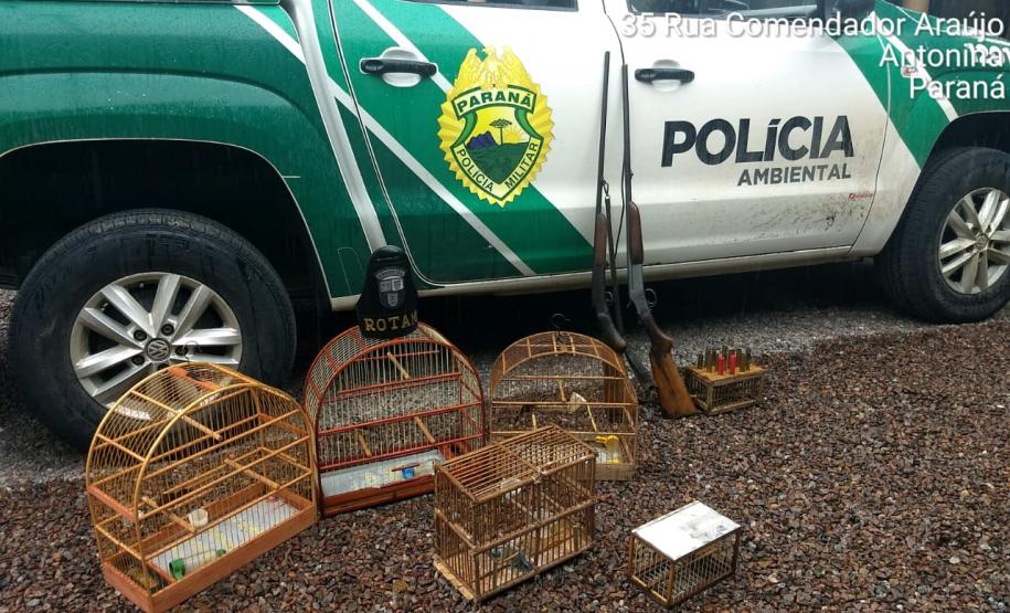Polícia Ambiental prende dois homens, apreendem quatro espingardas e aplicam multa de R$ 14 mil no Litoral do estado