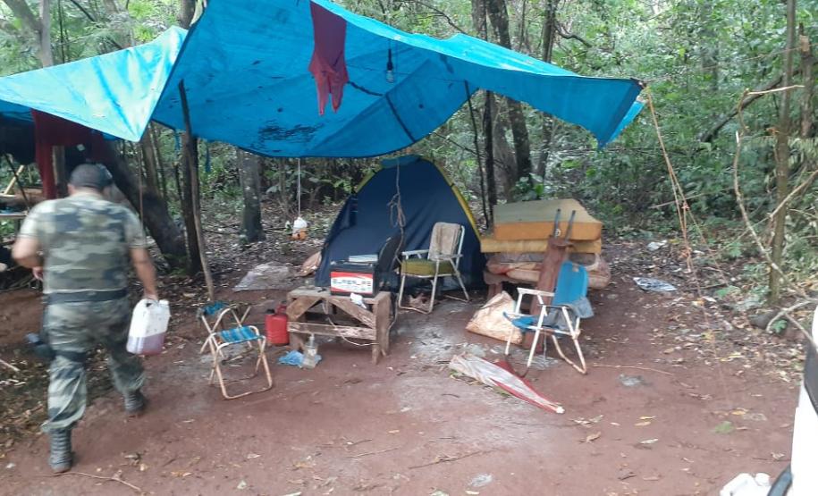 BPAmb-FV prende três pessoas e apreende mais de 60 quilos de peixe e 350 metros de rede no Norte do estado