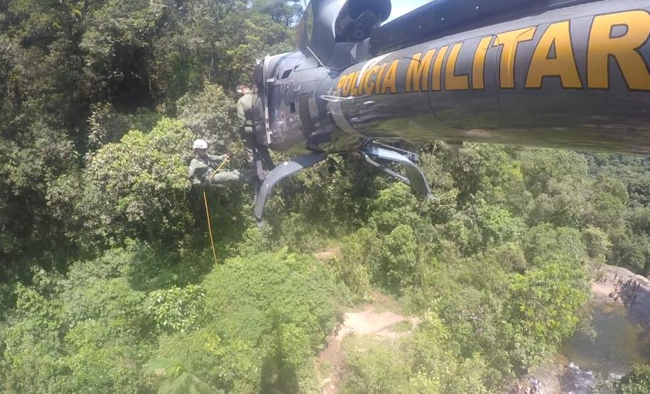 Mulher que caiu do Salto dos Macacos é resgatada e encaminhada pelo BPMOA