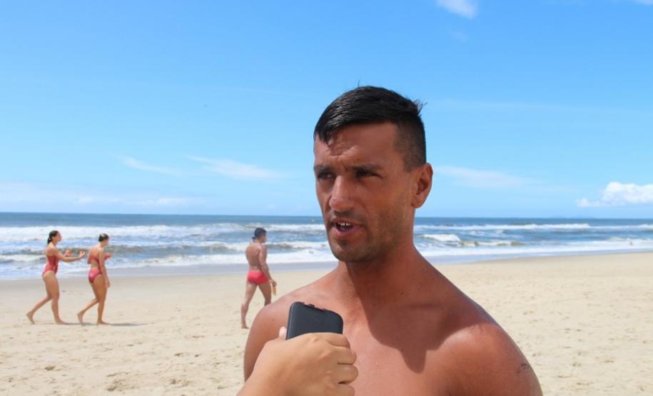 Desafio da Pedra do Cristo estimula competição entre guarda-vidas do Corpo de Bombeiros em Guaratuba