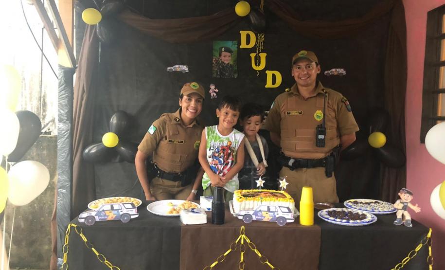 PM participa de aniversário de pequeno fã em Matinhos, no Litoral do Paraná