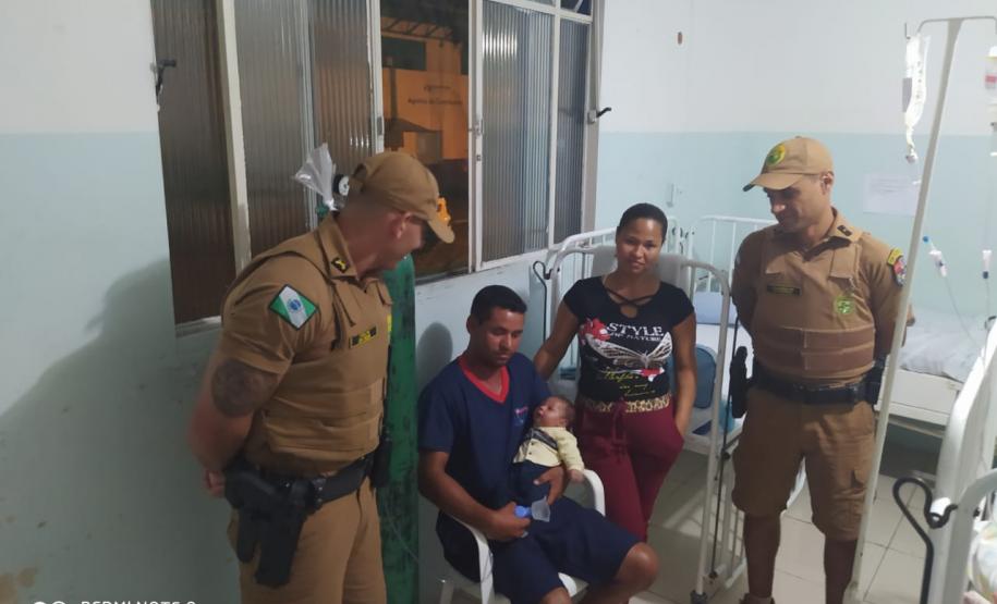 Policiais militares salvam vida de bebê engasgado em Guaratuba (PR), no litoral do estado