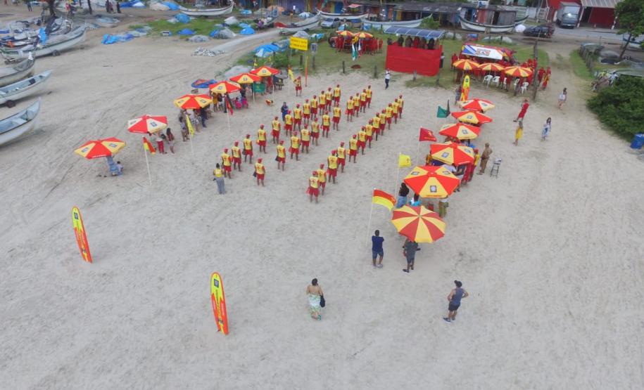 Corpo de Bombeiros forma nova turma de guarda-vidas