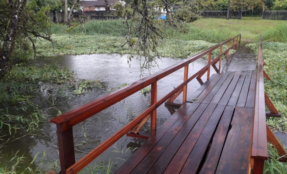 Corpo de Bombeiros monitora cidades do Litoral do estado após fortes chuvas atingirem a região