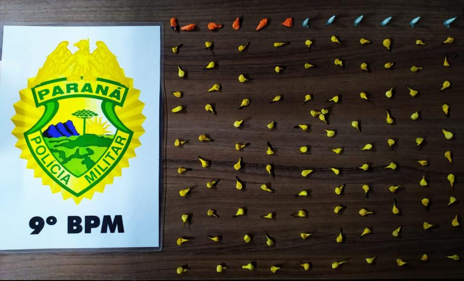 Em Matinhos, PM flagra homem com mais de 100 porções de drogas prontas para a venda