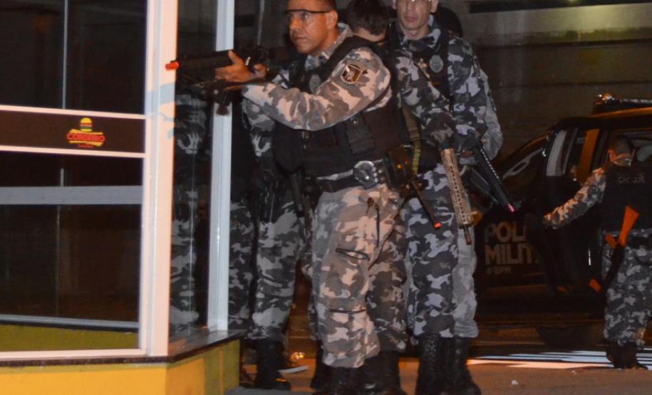 Em Maringá (PR), 4º Batalhão aplica treinamento para intervenção em roubos a banco